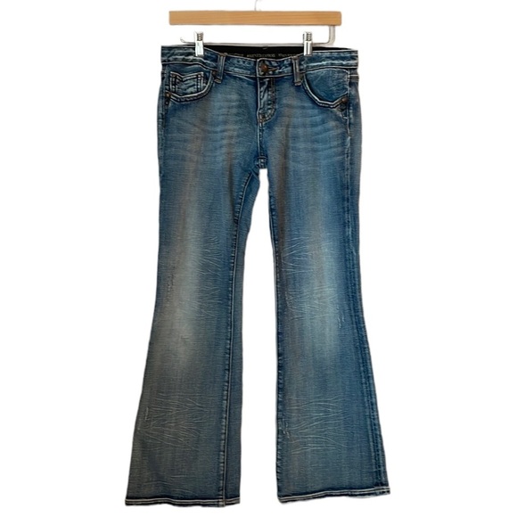 Express Denim - Rerock For Express Jeans SZ 8R Stretch Distressed Bootcut Design on Pockets